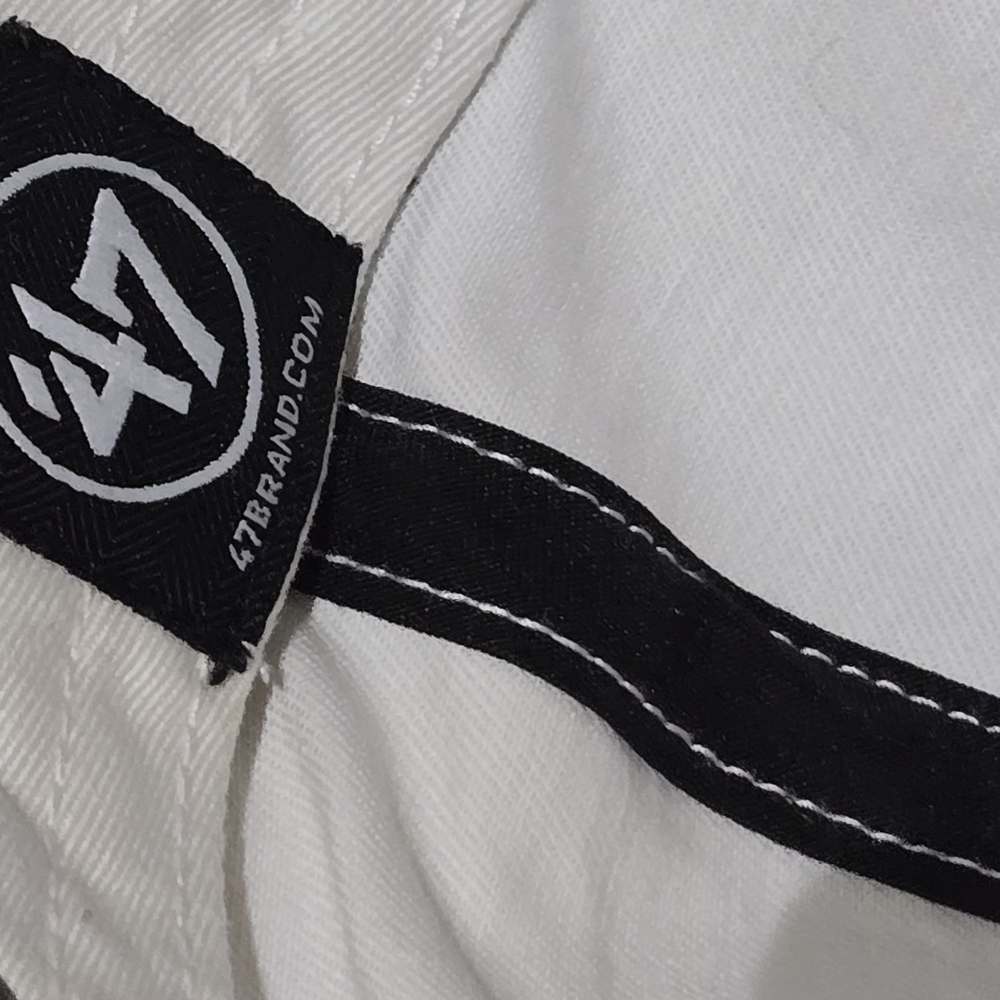 White Embroidered Cap - Picture 5 of 6